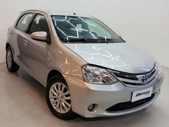 TOYOTA ETIOS 1.5 XLS 16V FLEX 4P MANUAL TOYOTA ETIOS 1.5 XLS 16V FLEX 4P MANUAL